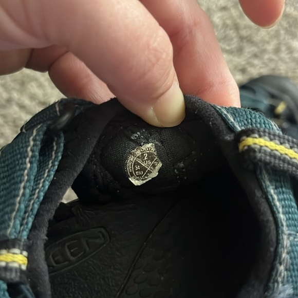 Keen big Kids' Newport H2 teal and black outdoor sandal size 2 - Picture 3 of 14